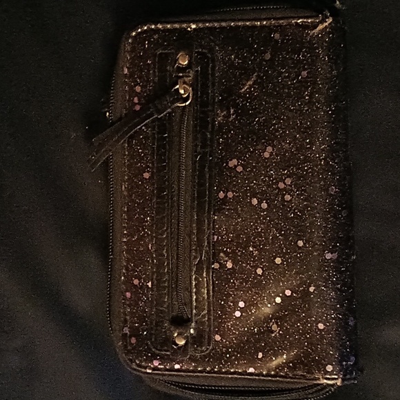 Wallet - Picture 1 of 3